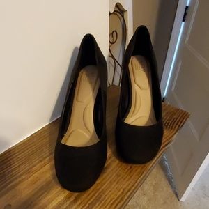 NWOT Chunky Heel Apt.9 Perfect Black Pumps